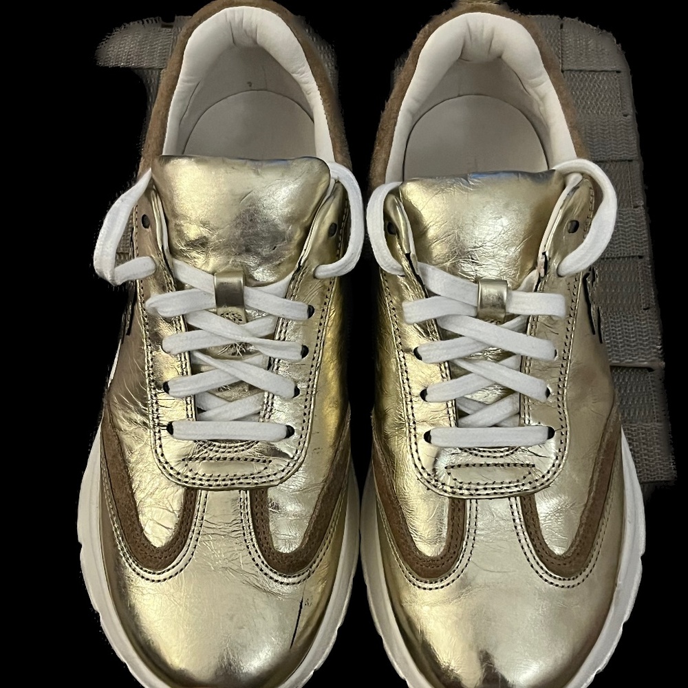 Tory Burch Gold Good Luck Trainer Size 7
